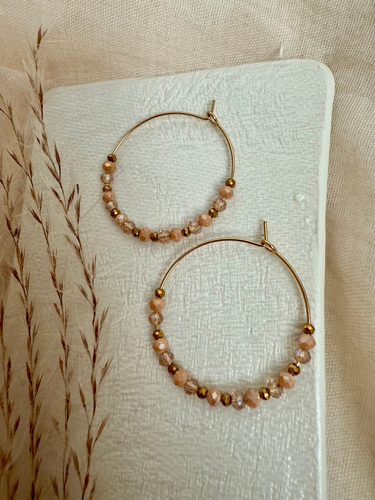 Creolen "Hämatit" Beige