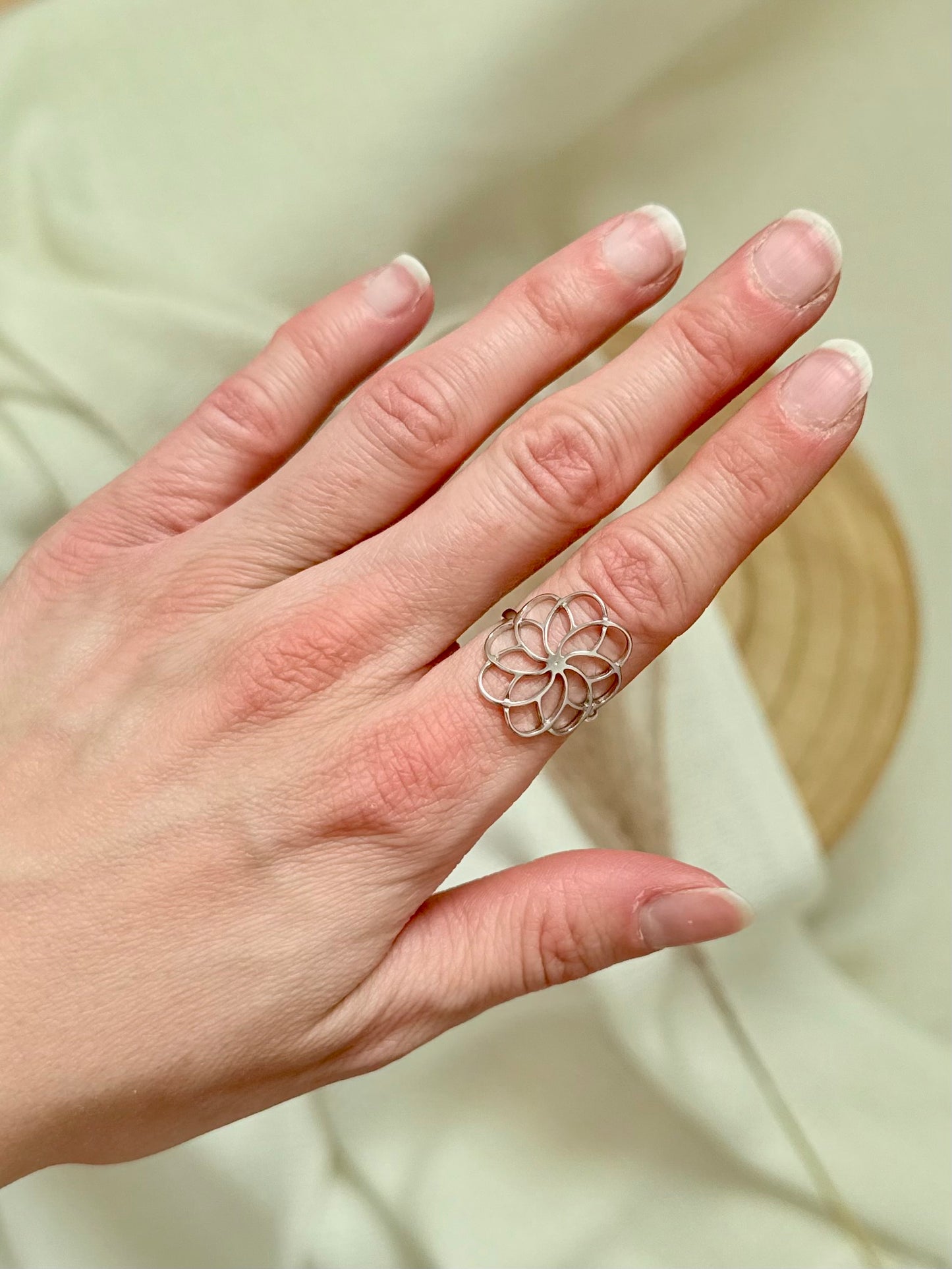 Ring "FLOWER" in Silber