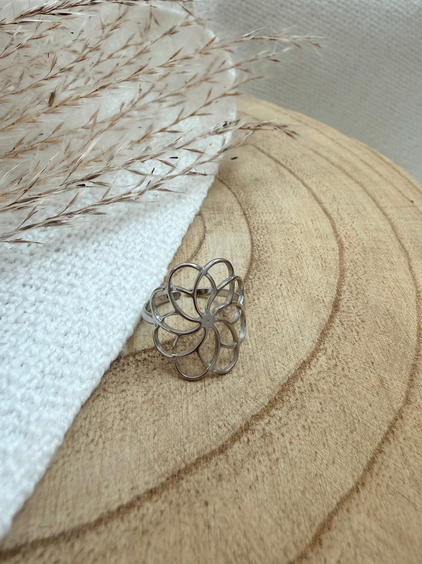 Ring "FLOWER" in Silber