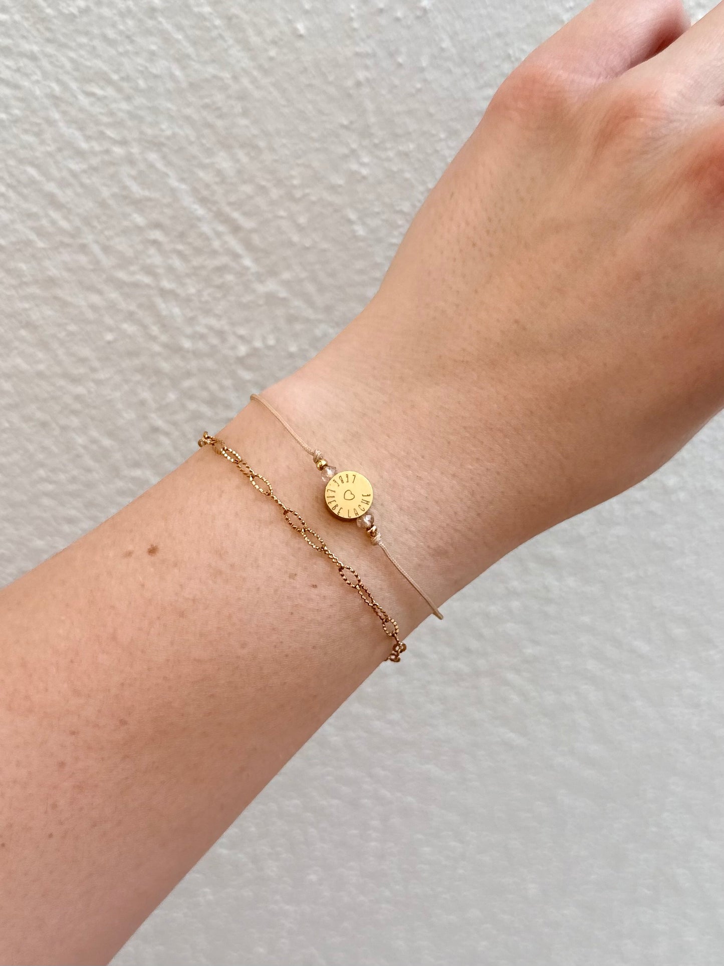 Gravur-Armband „LEBE LIEBE LACHE“