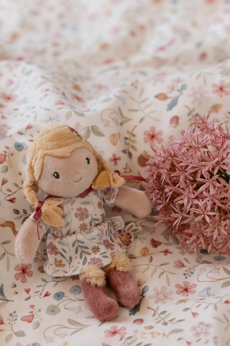 Mini-Kuschelpuppe JULIA 10cm