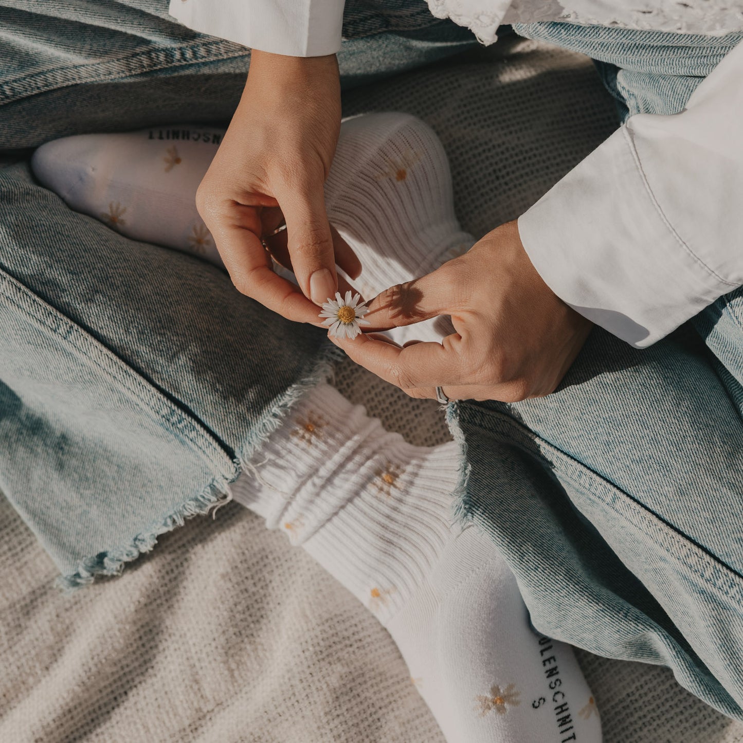 Socken weiß "Allover Daisy"